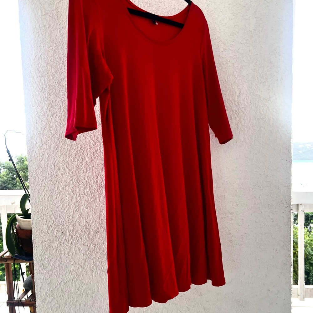 Eileen Fisher Vibrant Red Top L